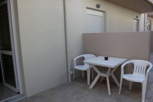 Helen Apartments