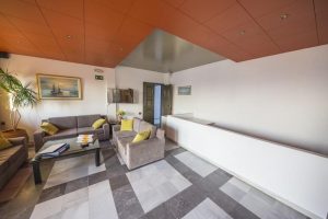 Manias Aparthotel