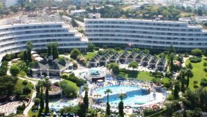hotel-grand-blue-sky